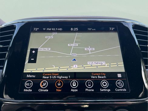 Used 2021 Jeep Grand Cherokee Summit w/ Platinum Series Group AWD/4WD image 17