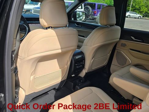 New 2026 Jeep Grand Cherokee L Limited w/ Trailer Tow Package AWD/4WD image 23