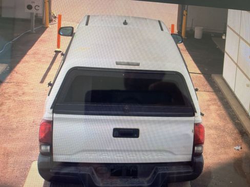 Used 2020 Toyota Tacoma SR RWD image 15
