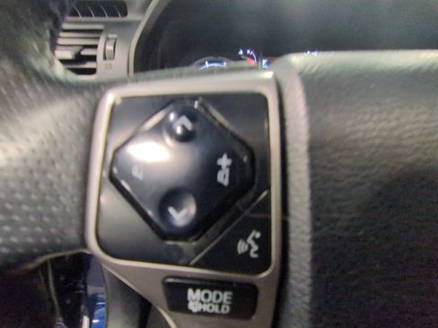 Used 2020 Toyota 4Runner Limited image 15