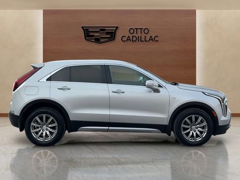 Used 2021 Cadillac XT4 Premium Luxury w/ Cold Weather Package image 6