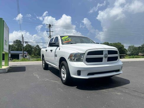 Used 2018 RAM 1500 Express image 3