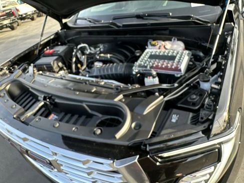 New 2026 GMC Yukon XL Denali w/ Denali Reserve Package image 31