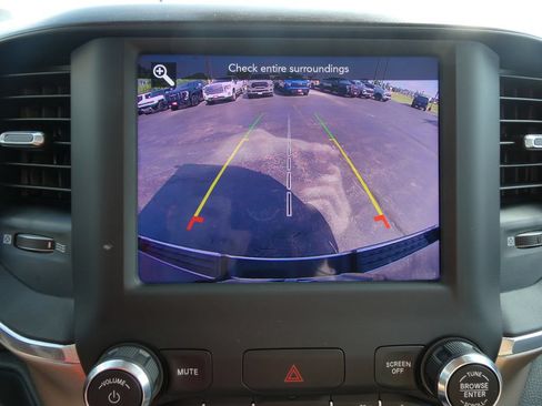 Used 2021 RAM 1500 Laramie w/ Off Road Group AWD/4WD image 31