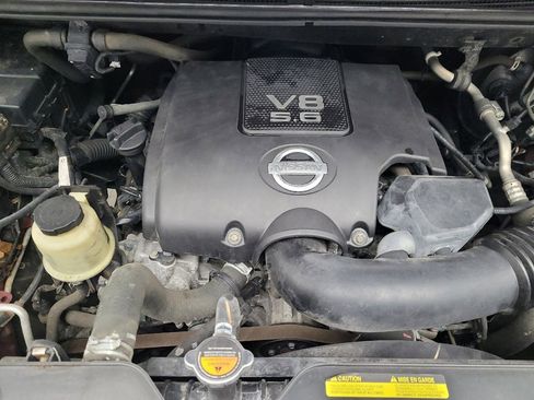 Used 2014 Nissan Titan SV w/ SV Value Truck Package image 30