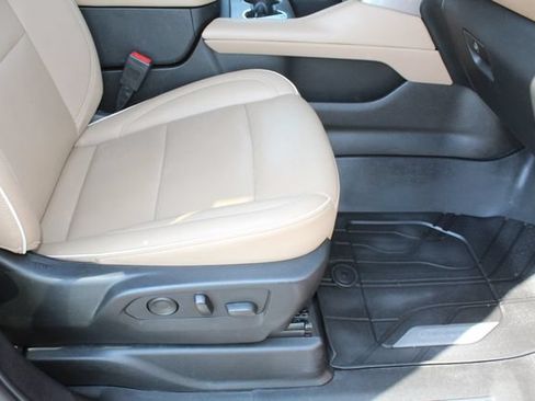 Used 2023 Chevrolet Tahoe Premier AWD/4WD image 18
