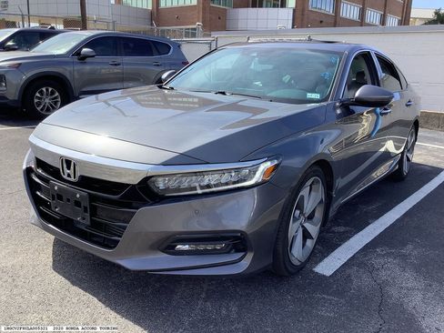 Used 2020 Honda Accord Touring image 4