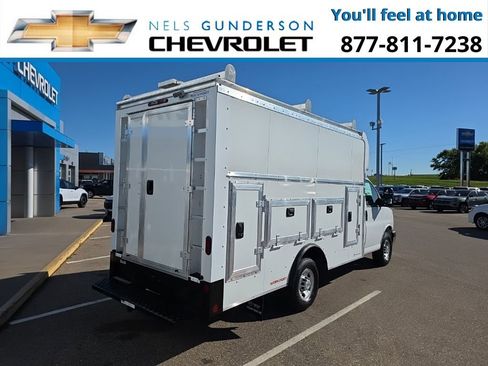 New 2025 Chevrolet Express 3500 w/ Power Convenience Package image 6