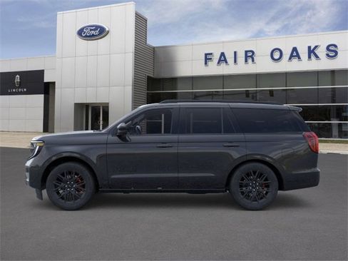 New 2025 Ford Expedition Platinum w/ Stealth Performance Package image 3