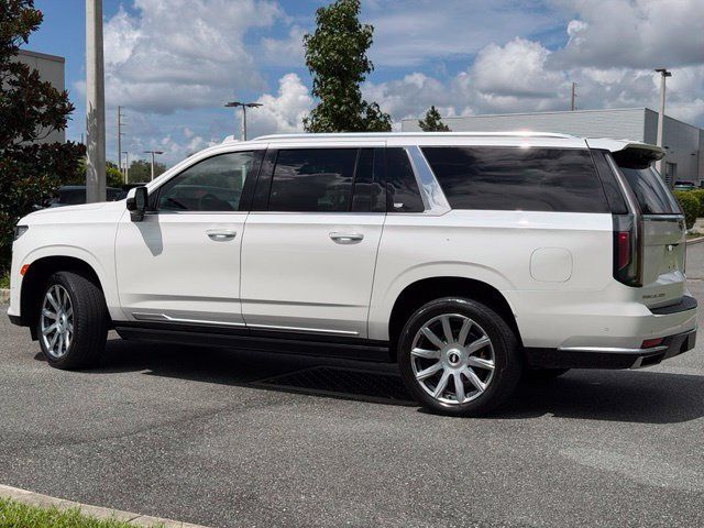Used 2023 Cadillac Escalade ESV Premium Luxury Platinum AWD/4WD image 5