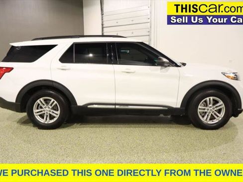 Used 2023 Ford Explorer XLT w/ Equipment Group 202A RWD image 9