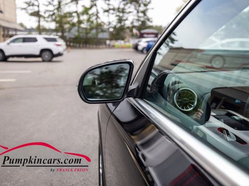 Used 2023 Mercedes-Benz GLA 250 4MATIC w/ Premium Package image 15