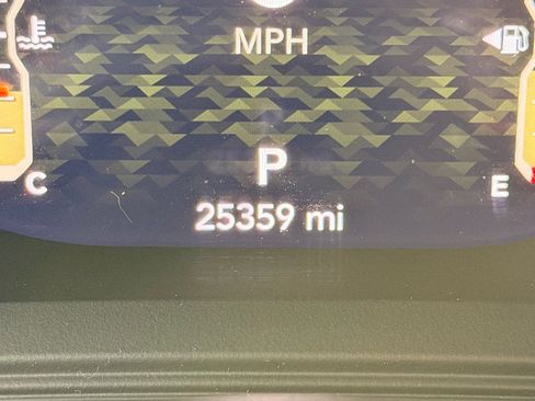 Used 2024 Jeep Gladiator Sport image 28