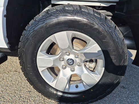 Used 2024 RAM 1500 Big Horn AWD/4WD image 14