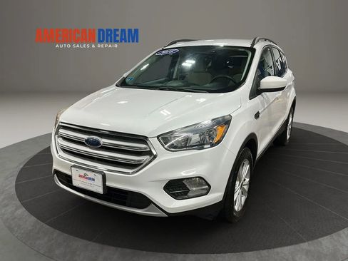 Used 2018 Ford Escape SE AWD/4WD image 1