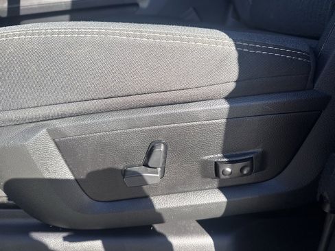 Used 2024 RAM 2500 Big Horn w/ Night Edition image 16