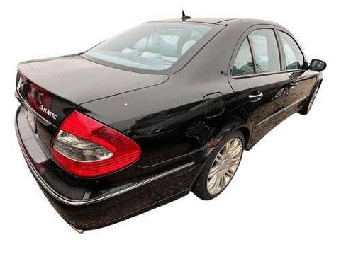 Used 2007 Mercedes-Benz E 350 4MATIC Sedan image 5