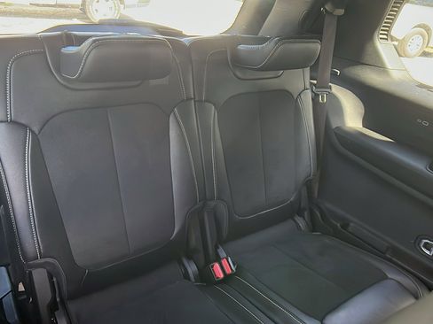 Certified 2024 Jeep Grand Cherokee L Laredo image 22