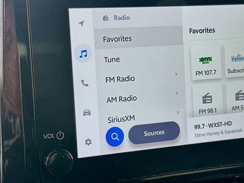 Used 2023 Toyota Corolla LE image 27