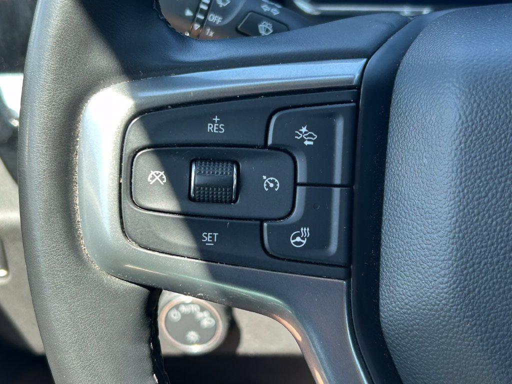 Used 2025 Chevrolet Silverado 1500 LT RWD image 32