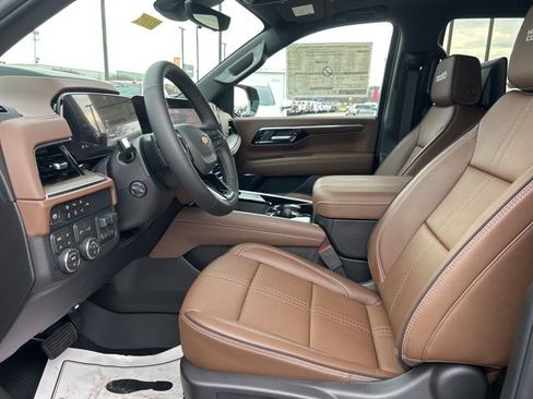 New 2026 Chevrolet Tahoe High Country AWD/4WD image 15