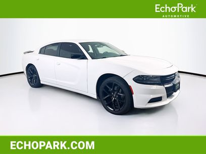 Used 2020 Dodge Charger SXT w/ Blacktop Package