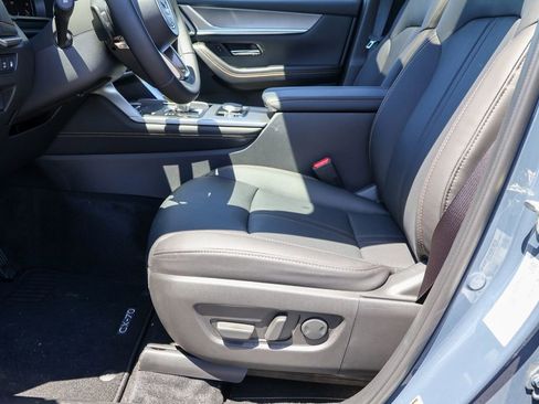 Used 2025 MAZDA CX-70 Plug-In Hybrid w/ Premium Pkg image 24