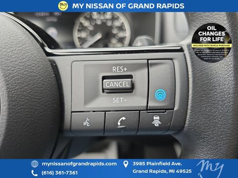 Used 2023 Nissan Rogue SV AWD/4WD image 18