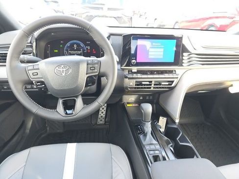 New 2026 Toyota Camry SE FWD image 9