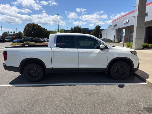 Used 2018 Honda Ridgeline RTL-T image 3