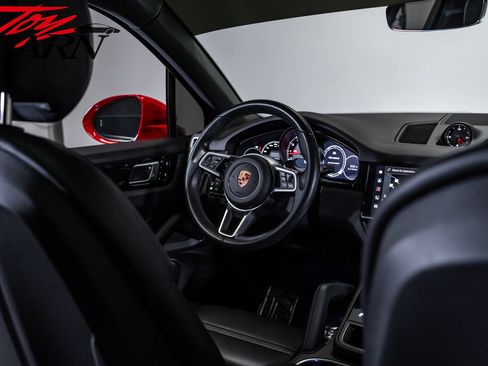 Used 2023 Porsche Cayenne AWD/4WD image 49