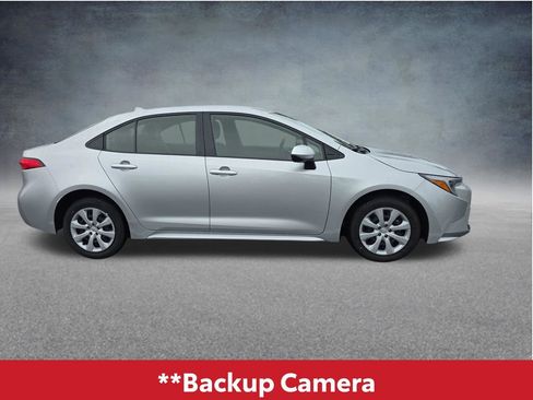 Used 2026 Toyota Corolla LE FWD image 4