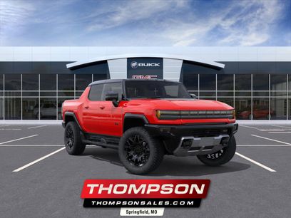 New 2026 GMC Hummer EV 2X w/ LPO, Dark Essentials Package