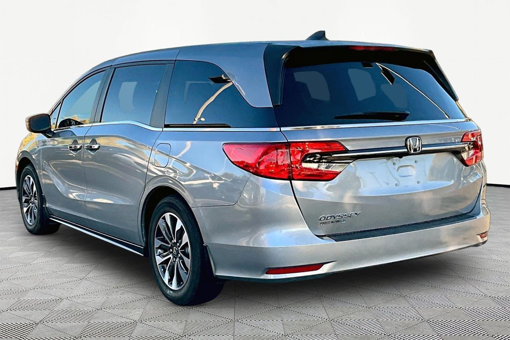 Certified 2024 Honda Odyssey EX-L image 4