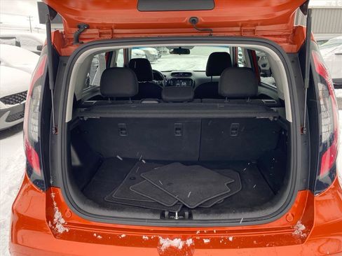 Used 2019 Kia Soul + image 18
