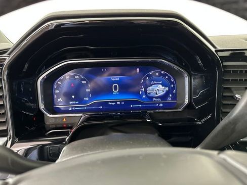 Used 2022 Chevrolet Silverado 1500 LT image 17