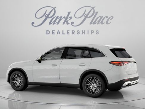 Certified 2026 Mercedes-Benz GLC 300 image 10