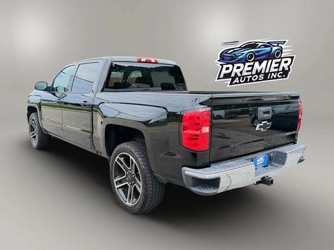 Used 2018 Chevrolet Silverado 1500 LT w/ LPO, Black Pack AWD/4WD image 5