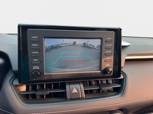 Used 2019 Toyota RAV4 XLE w/ Convenience Package AWD/4WD image 28