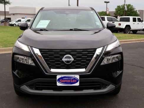 Used 2022 Nissan Rogue SV image 8