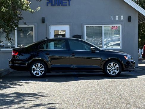 Used 2015 Volkswagen Jetta SE FWD image 4