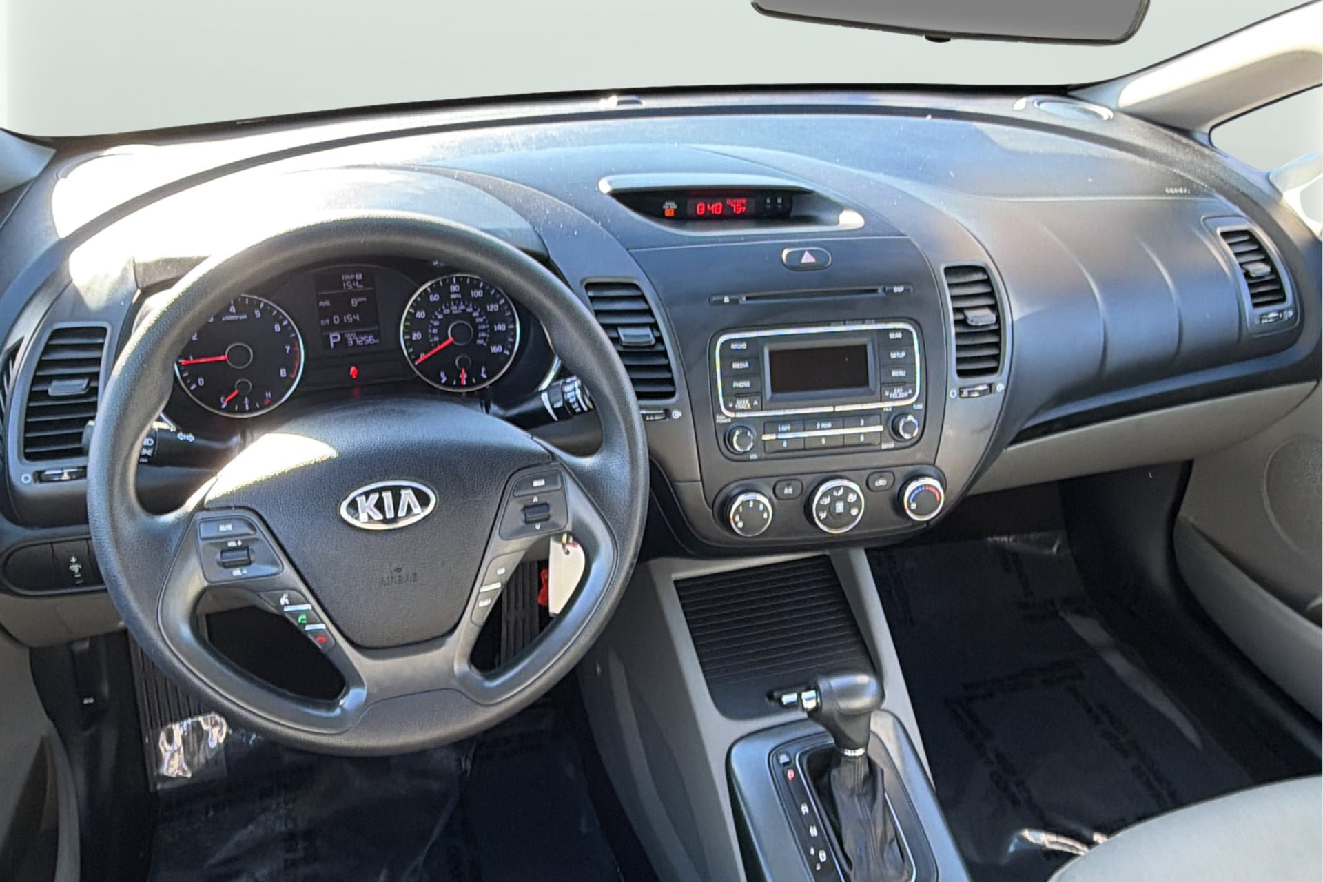 Used 2016 Kia Forte LX FWD image 14