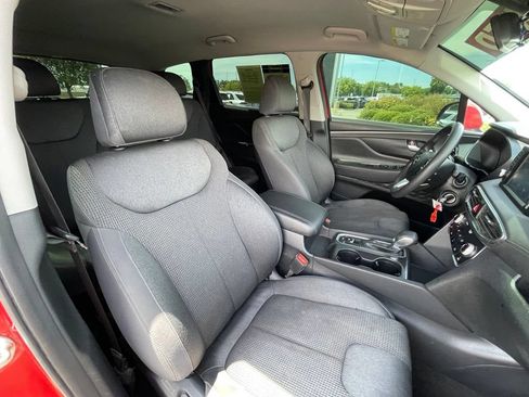 Used 2020 Hyundai Santa Fe SE AWD/4WD image 30
