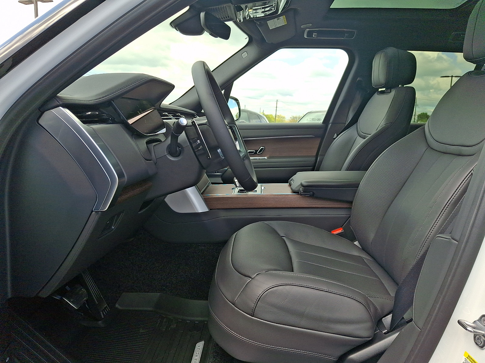 New 2026 Land Rover Range Rover SE AWD/4WD image 11