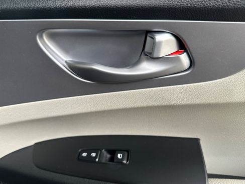 Used 2023 Kia Forte LXS w/ LXS Technology Package image 20