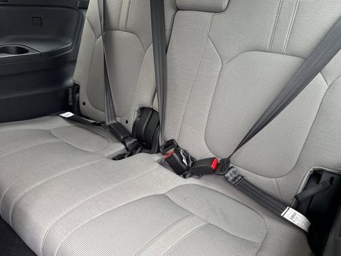 Certified 2023 Honda Pilot LX image 33