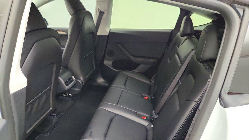 Used 2024 Tesla Model Y Performance AWD/4WD image 26