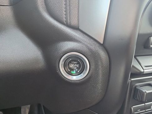 Used 2021 Chevrolet Silverado 1500 LT w/ Bed Protection Package AWD/4WD image 15