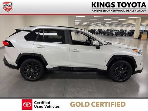 Certified 2024 Toyota RAV4 SE AWD/4WD image 9