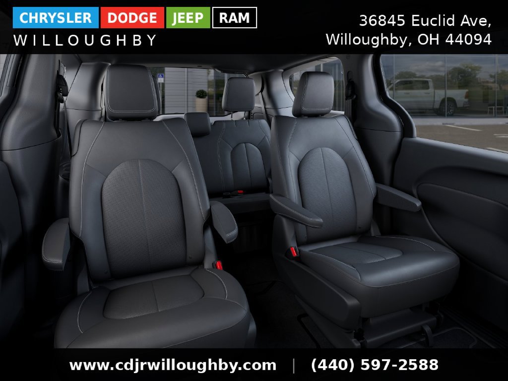 New 2027 Chrysler Pacifica LX FWD image 18